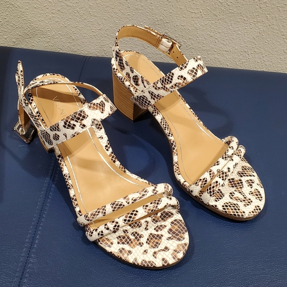 New Vionic Women's Papaya Paula Chunky Heel Blocked Heel Sandals. White - Picture 7 of 8